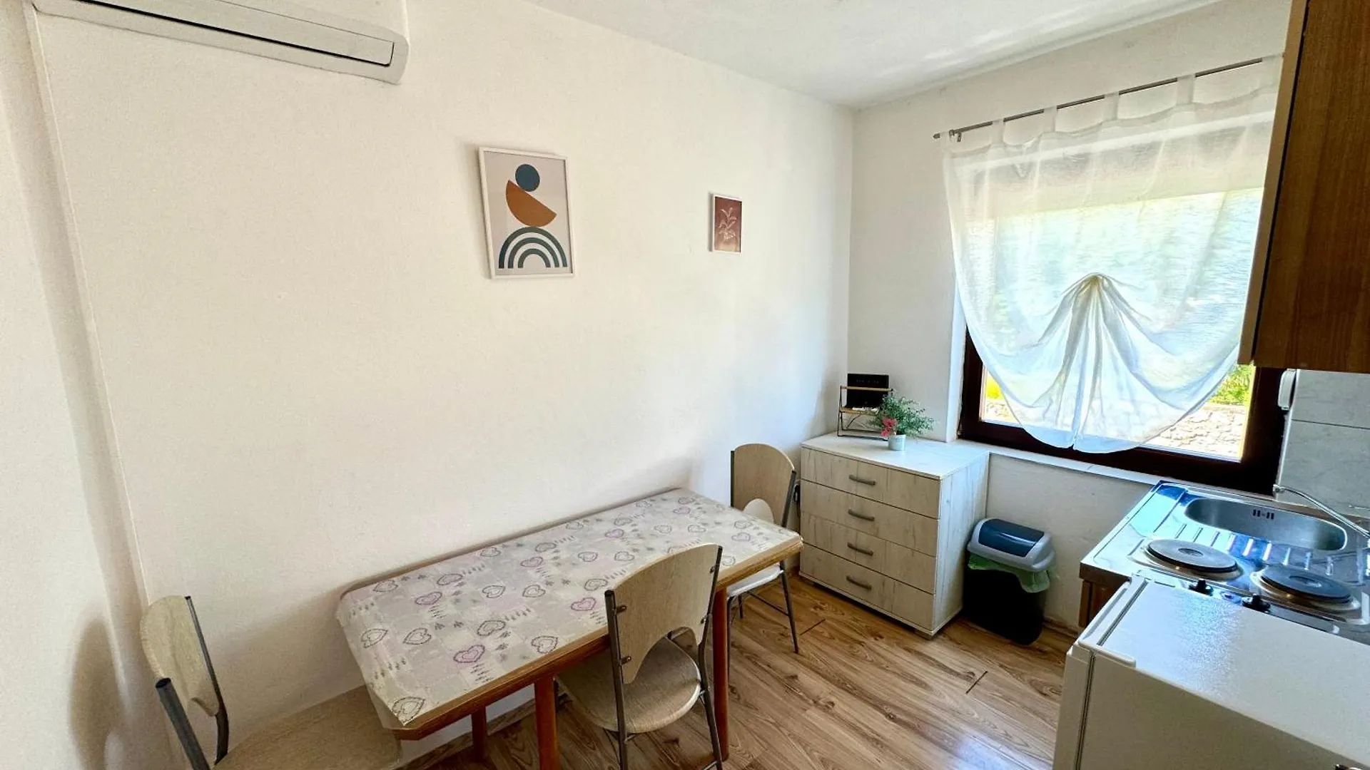 Apartment Apartmani Lora Jadranovo
