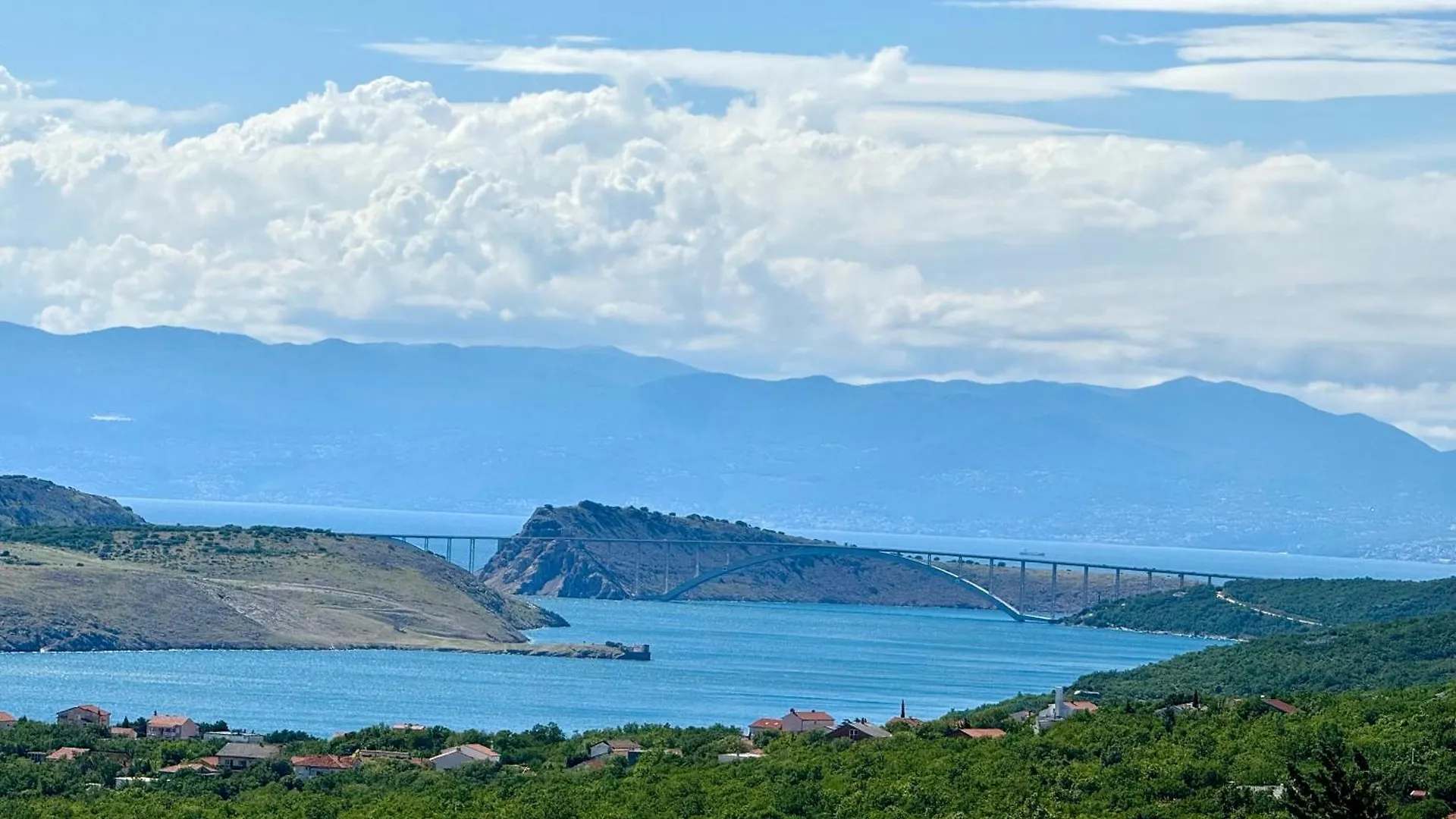 Apartmani Lora Jadranovo 0*,  Croatia