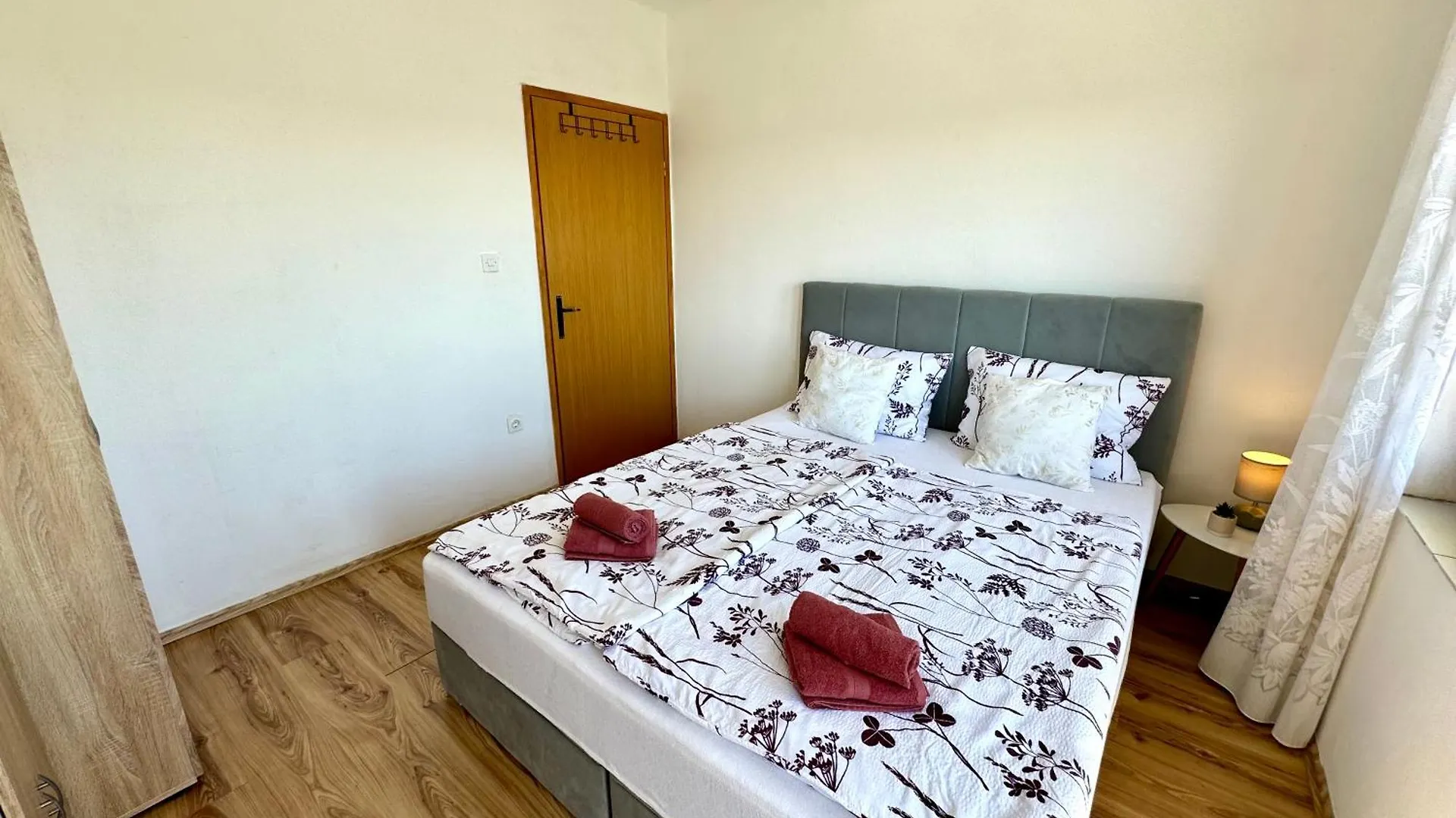 Apartmani Lora Jadranovo