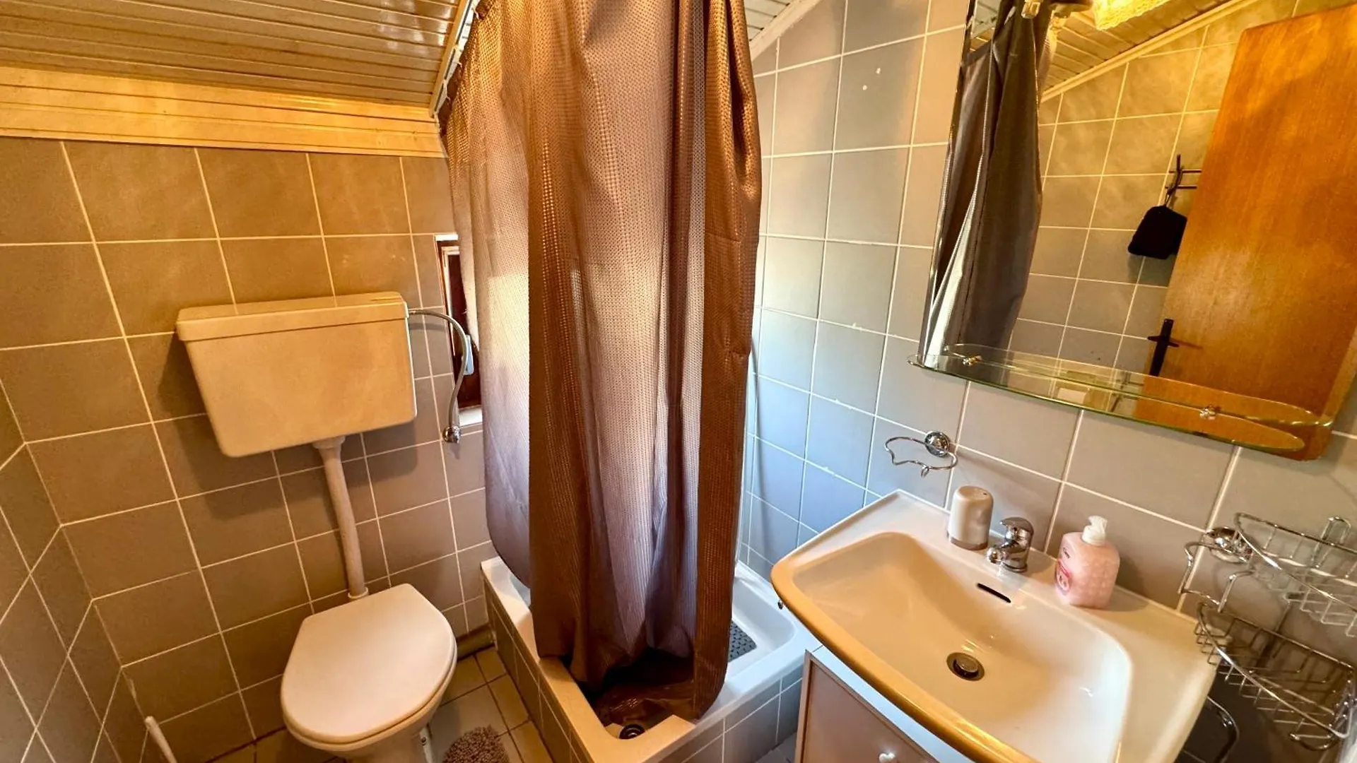 Apartmani Lora Jadranovo Apartment