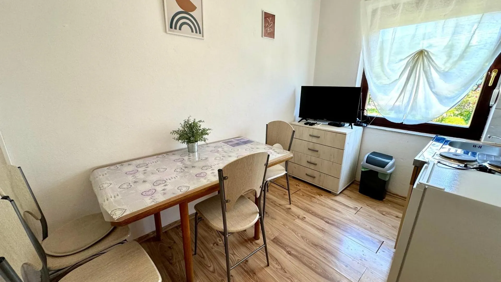 Apartmani Lora Jadranovo Apartment